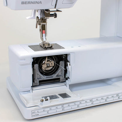 EX-DISPLAY Bernina 335 Sewing Machine