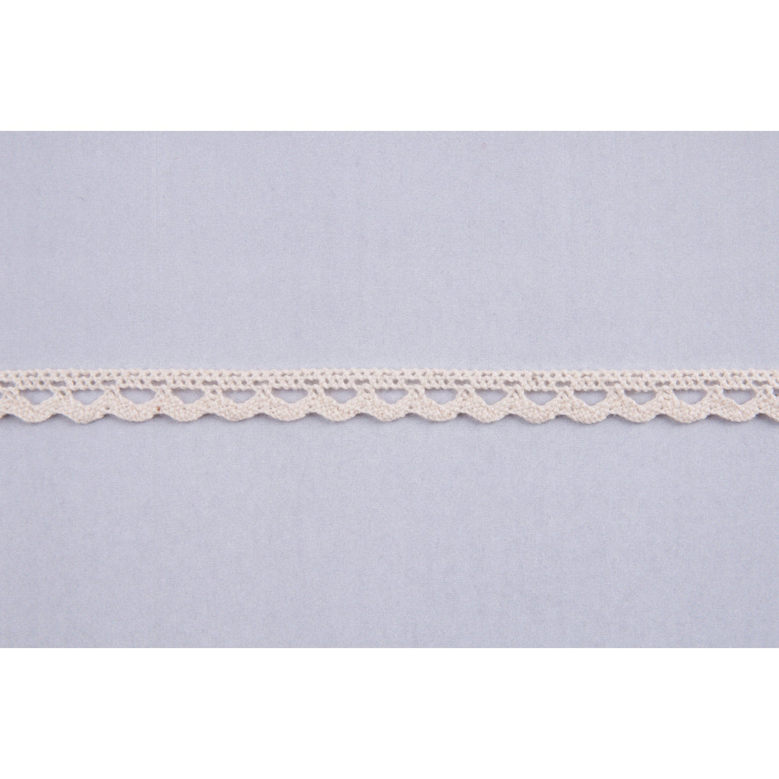 Essential Trimmings Lace Cotton Lace Trim: 10mm wide: Natural. Price per metre. - The Sewing Studio