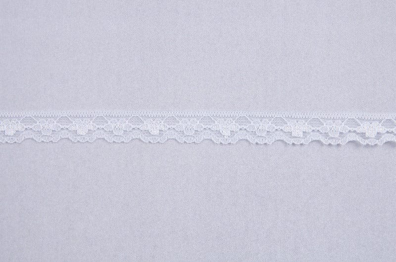 Essential Trimmings Lace Trim: Lace: Nylon: 11mm: White. Price per metre. - The Sewing Studio