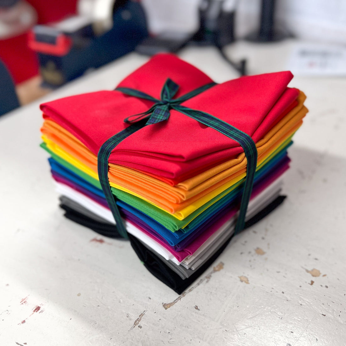 Moda Fabric Pre Cuts Fat Quarter Bundle Moda Bella Solids Colour Wheel 17 Fat Quarters - The Sewing Studio