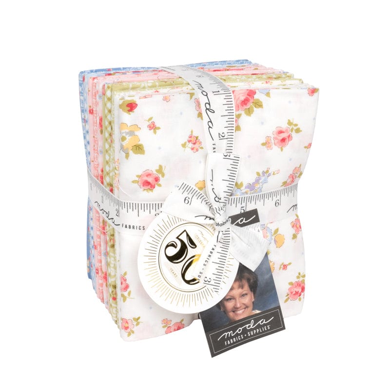 Moda Fabric Pre Cuts Moda Memory Lane Fat Quarter Bundle - The Sewing Studio