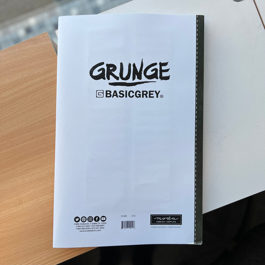 Moda Quilting Accessories Grunge Shade Card - The Sewing Studio