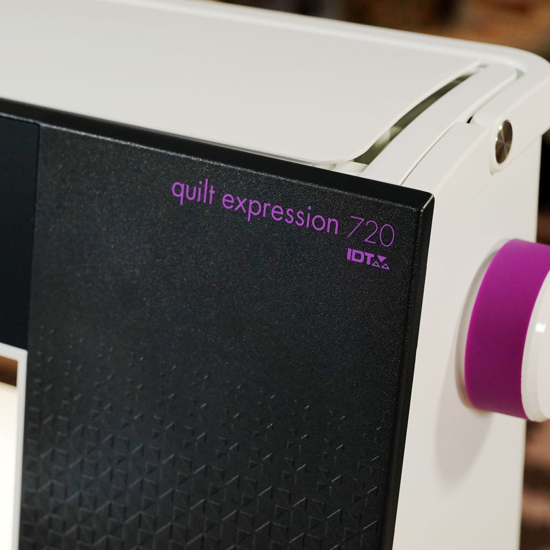 Pfaff Sewing Machines Pfaff Quilt Expression 720 Sewing Machine - The Sewing Studio