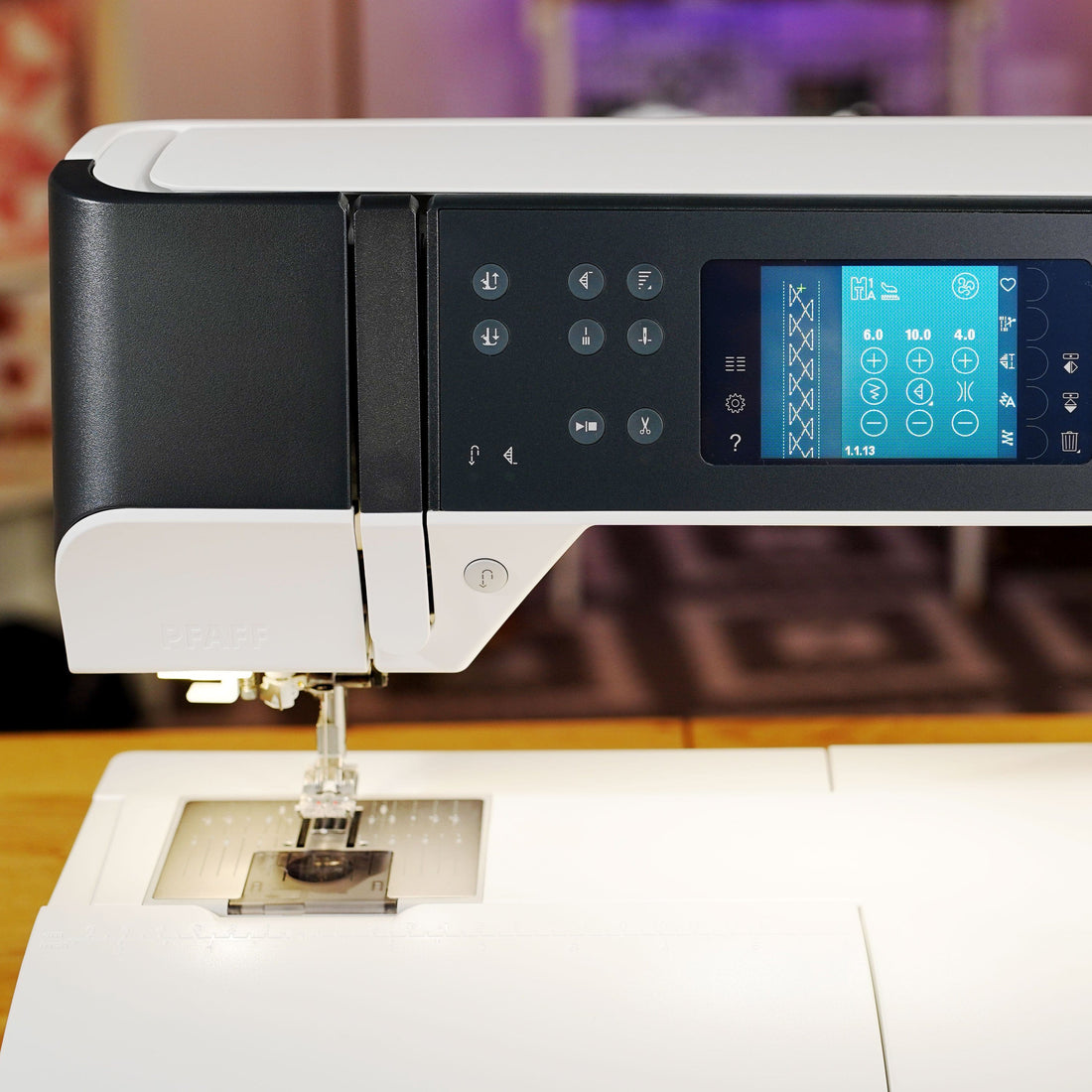 Pfaff Sewing Machines Pfaff Quilt Expression 720 Sewing Machine - The Sewing Studio