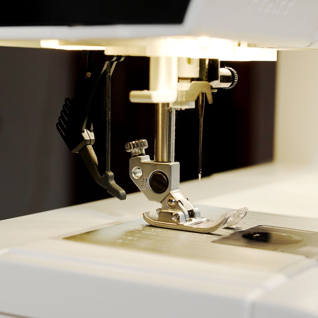 Pfaff Sewing Machines Pfaff Quilt Expression 720 Sewing Machine - The Sewing Studio