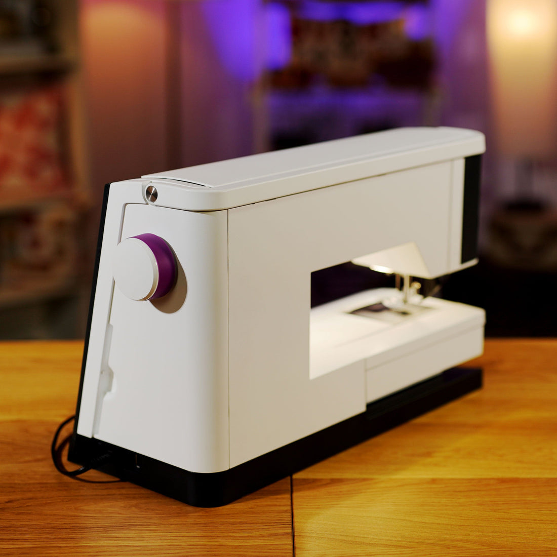 Pfaff Sewing Machines Pfaff Quilt Expression 720 Sewing Machine - The Sewing Studio