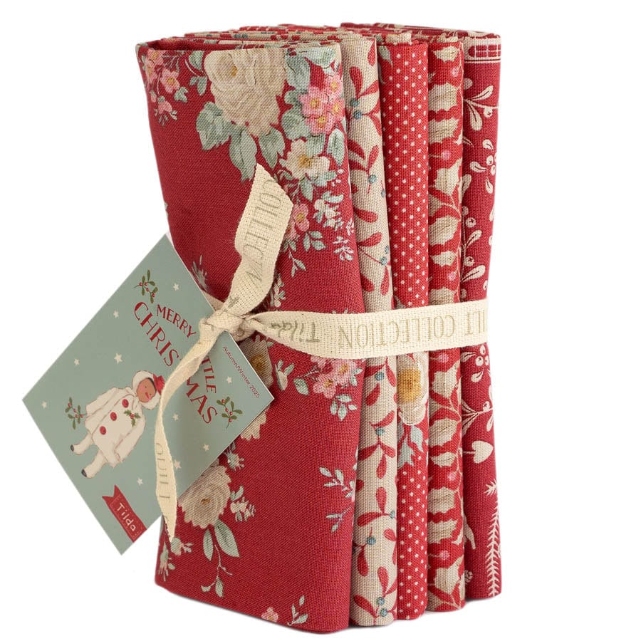 Tilda Fabric Pre Cuts Tilda Merry Little Christmas Fat Quarter Bundle 5 Piece - The Sewing Studio