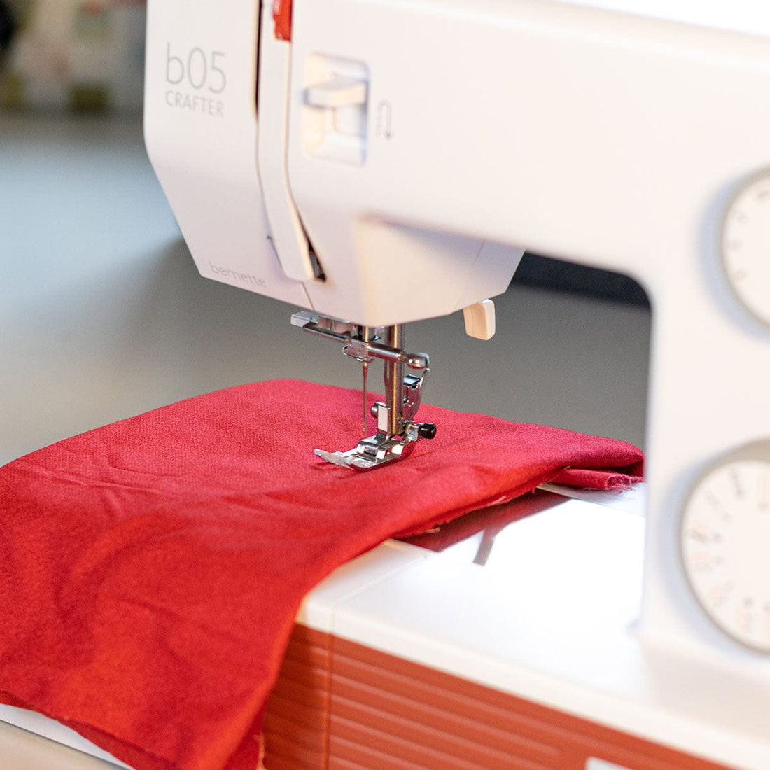 Bernette Sewing Machines Bernette 05 Crafter Heavy Duty Sewing Machine - The Sewing Studio