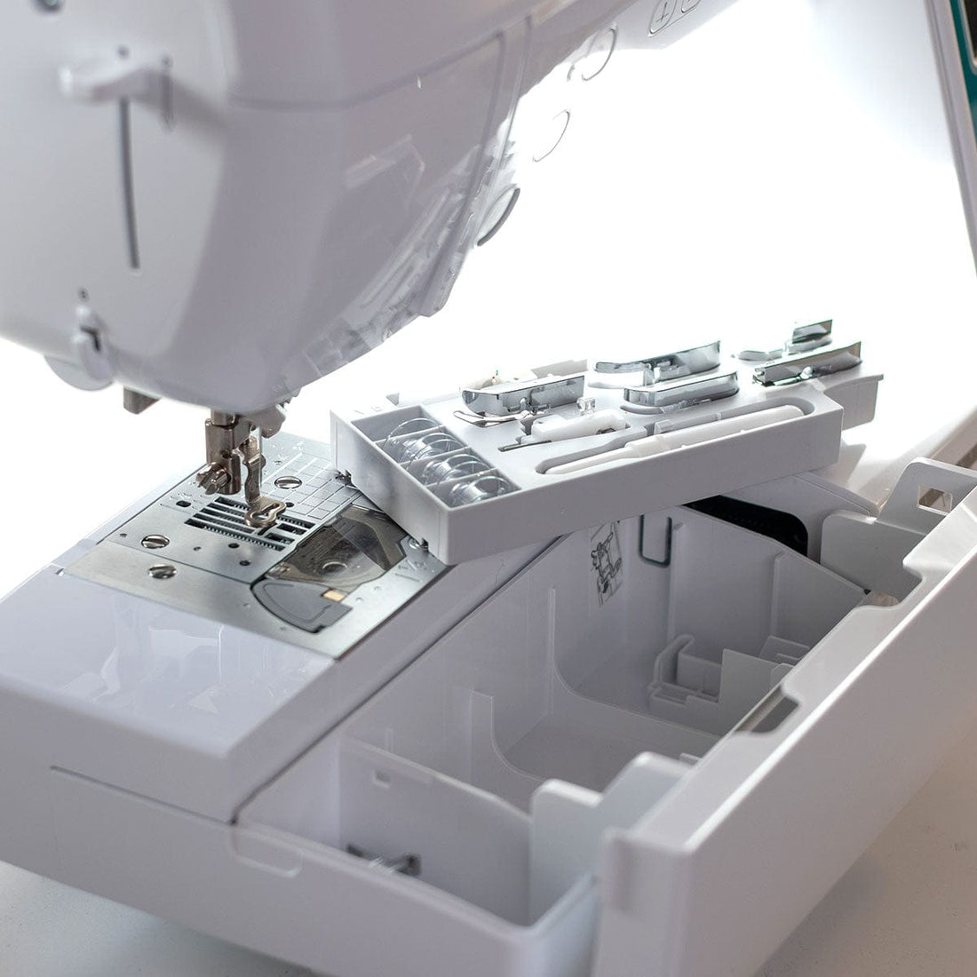 Brother Sewing Machines Brother Innov-is F580 Sewing & Embroidery Machine - The Sewing Studio