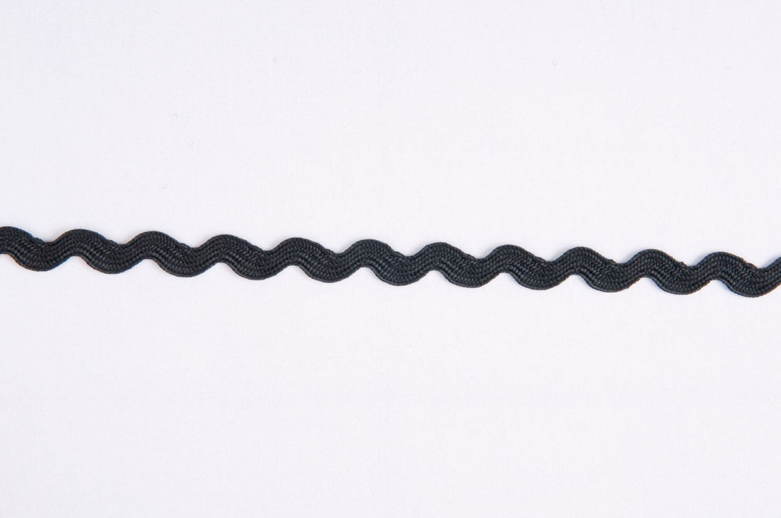 Essential Trimmings Ric Rac Polyester Ric Rac Trim: 8mm: Black - The Sewing Studio
