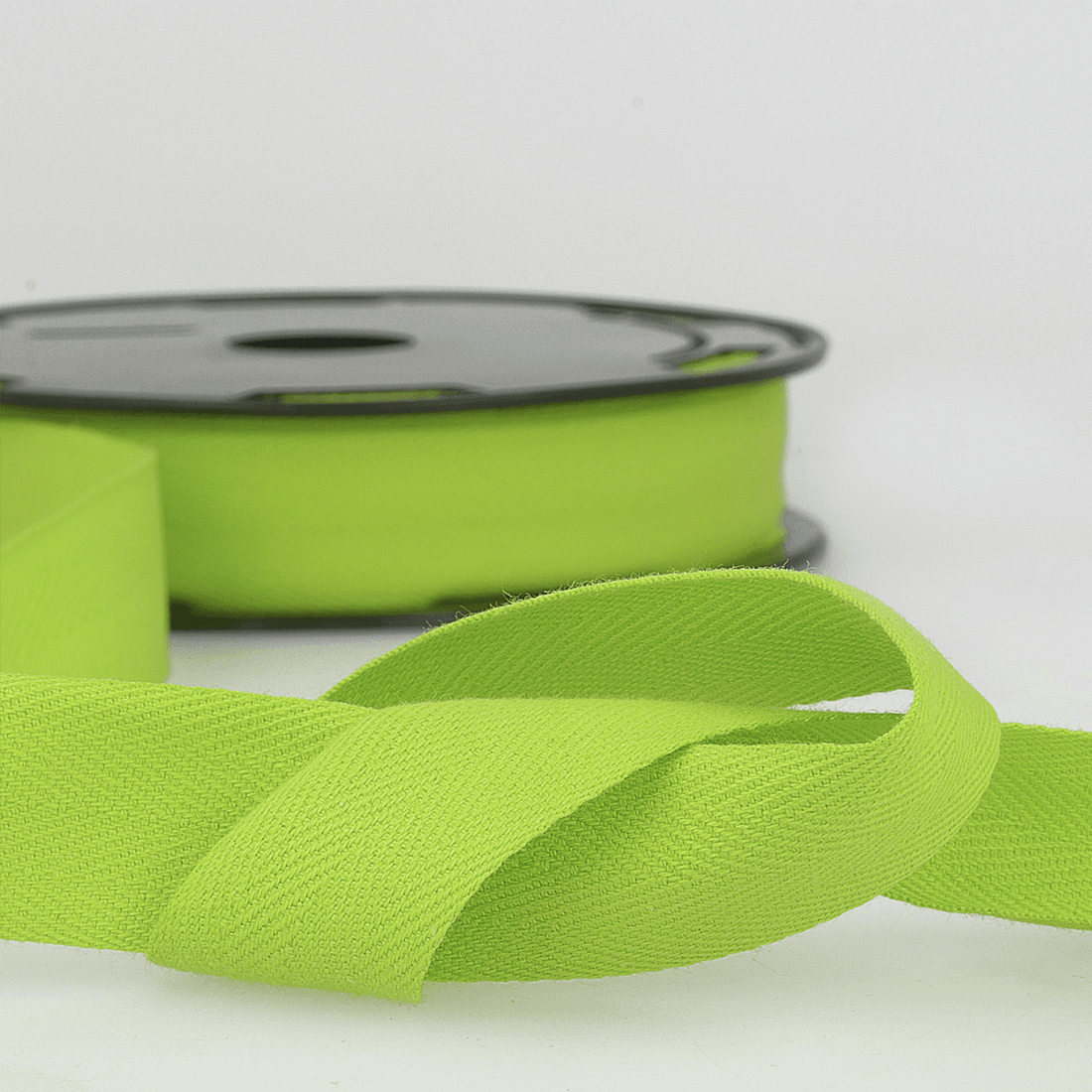 Stephanoise Tape Twill Tape Cotton 25mm: Wide Lime Green Price Per Metre - The Sewing Studio