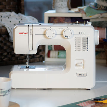 Janome 219-S Sewing Machine Review