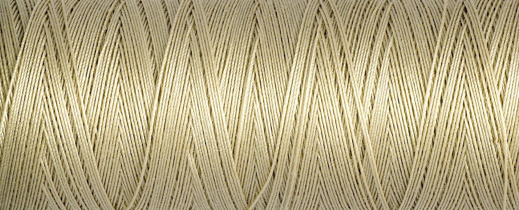 Gutermann Cotton Thread 100M Colour 0928 Close Up