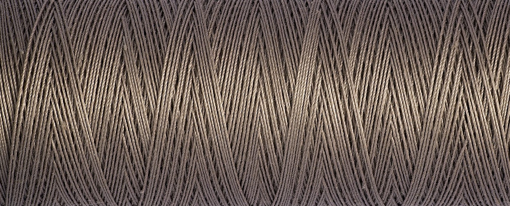 Gutermann Cotton Thread 100M Colour 1225 Close Up