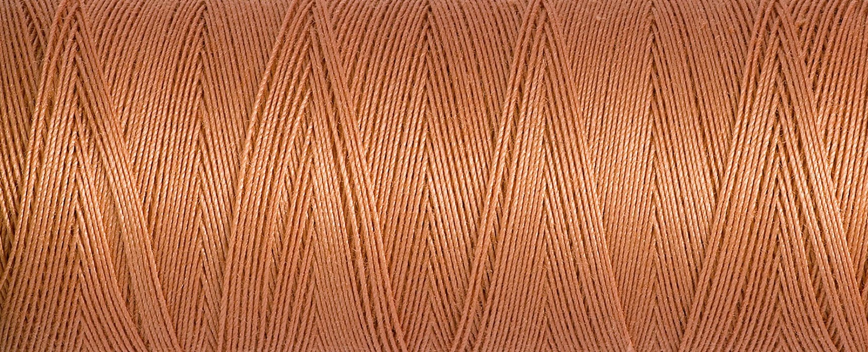 Gutermann Cotton Thread 100M Colour 2045 Close Up