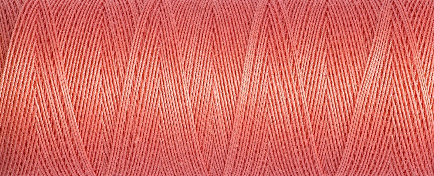 Gutermann Cotton Thread 100M Colour 2166 Close Up