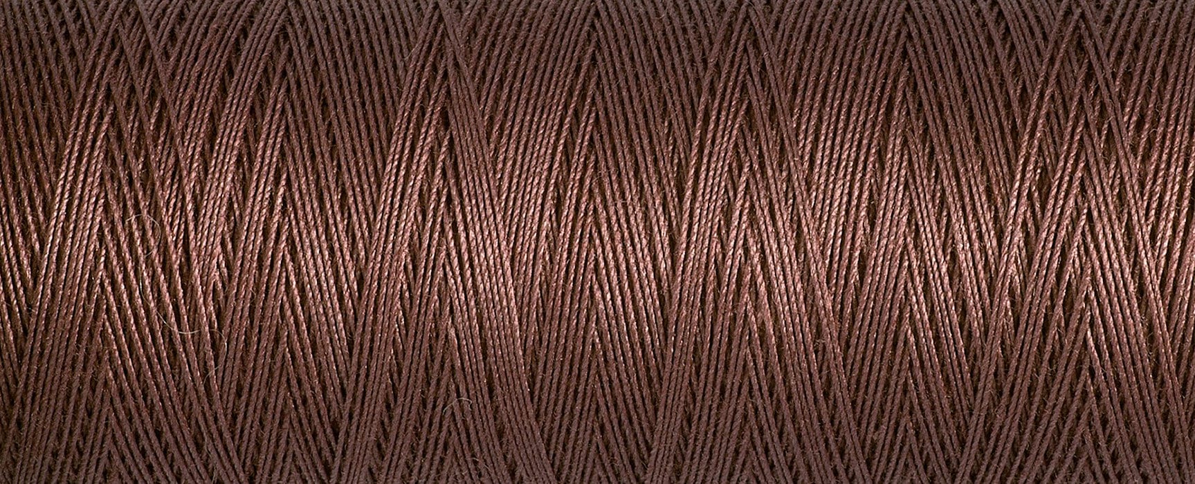 Gutermann Cotton Thread 100M Colour 2724 close up