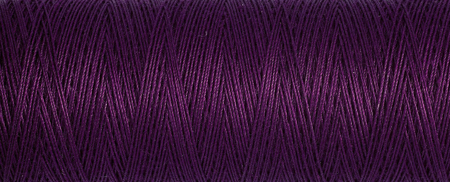 Gutermann Cotton Thread 100M Colour 3832 Close Up