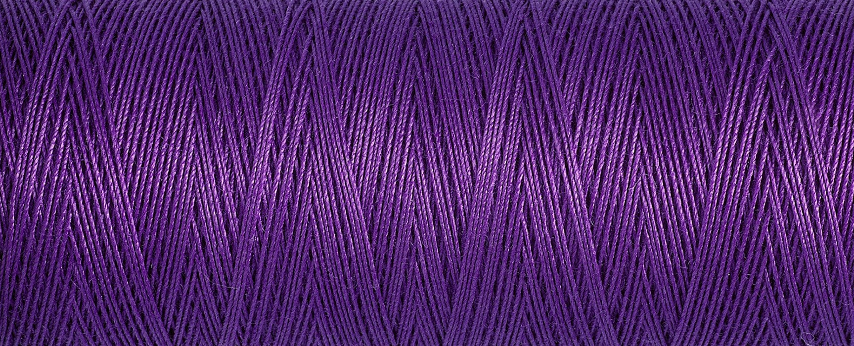Gutermann Cotton Thread 100M Colour 6150 Close Up