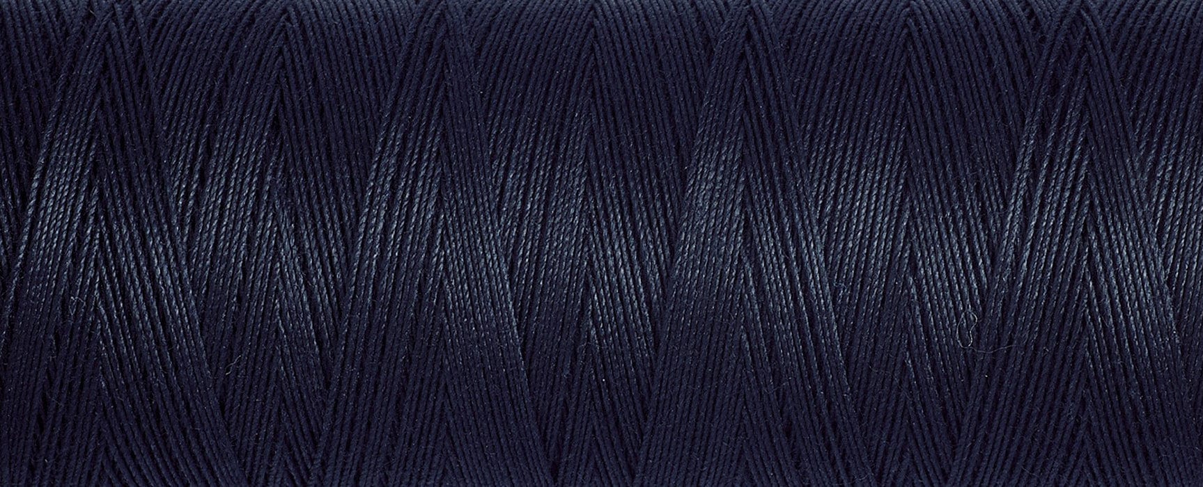Gutermann Cotton Thread 100M Colour 6210 Close Up