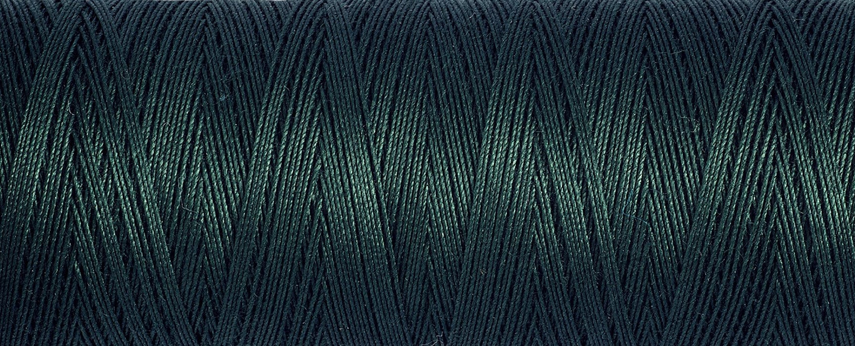 Gutermann Cotton Thread 100M Colour 8113 Close Up