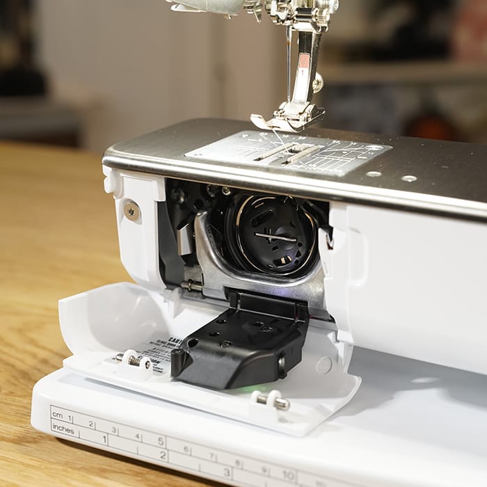 BERNINA Hook System and Jumbo Bobbin