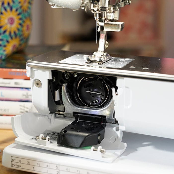 BERNINA Hook System and Jumbo Bobbin
