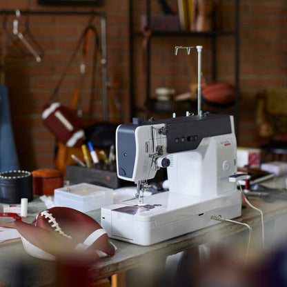 bernette 08 Straight Stitch Sewing Machine