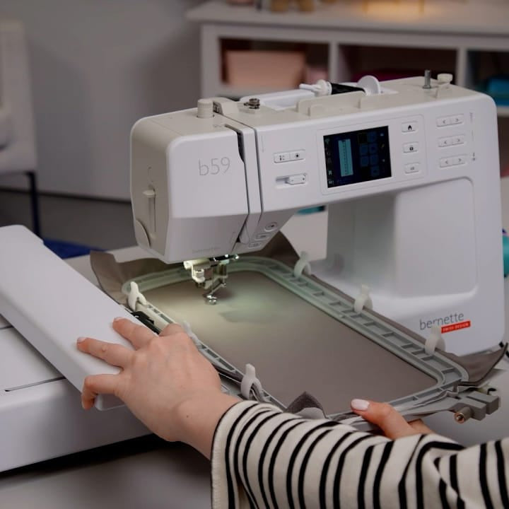 bernette B59 Sewing & Embroidery Machine