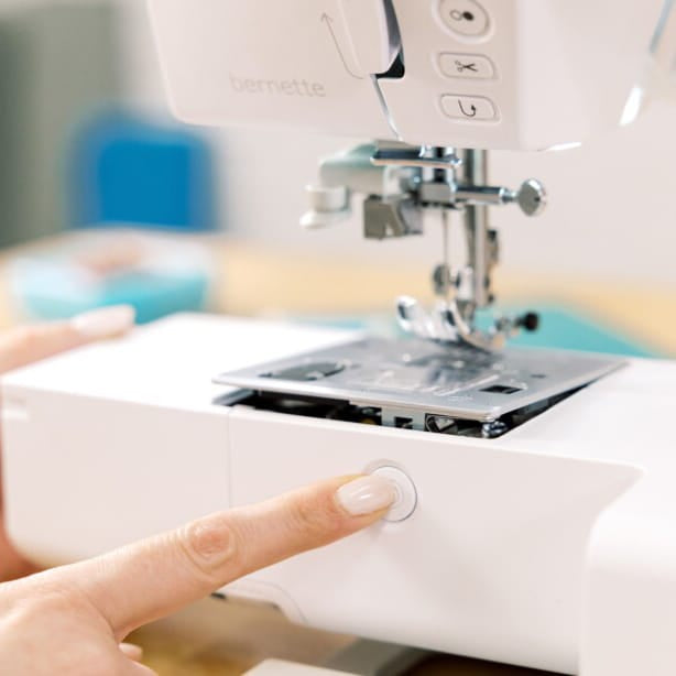 bernette B59 Sewing & Embroidery Machine