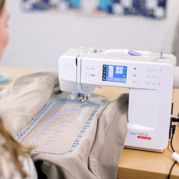 bernette B59 Sewing & Embroidery Machine