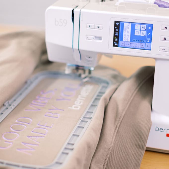 bernette B59 Sewing & Embroidery Machine
