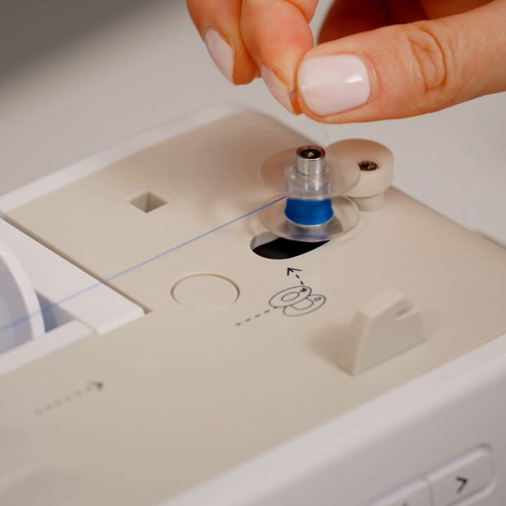 bernette B59 Sewing & Embroidery Machine