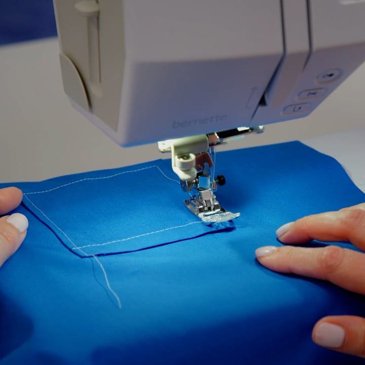 bernette B59 Sewing & Embroidery Machine