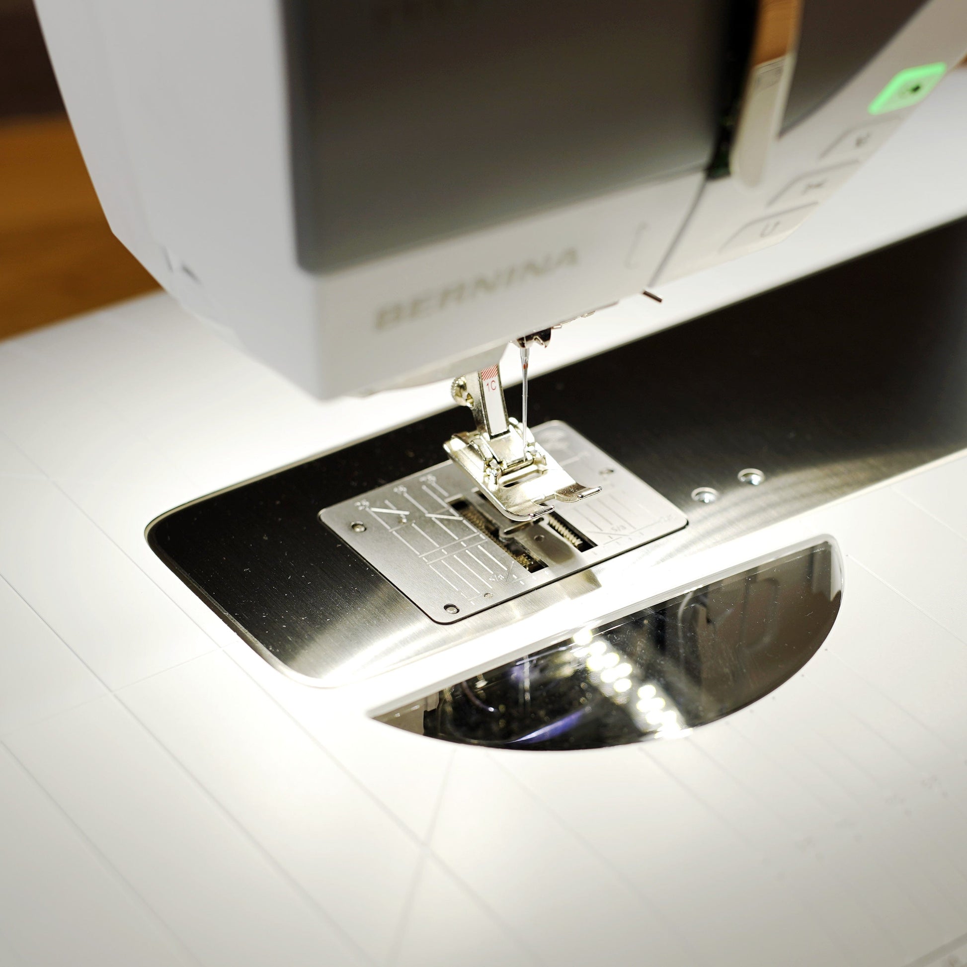 Bernina Sewing Machines Bernina 770 QE PRO Sewing Machine  - The Sewing Studio