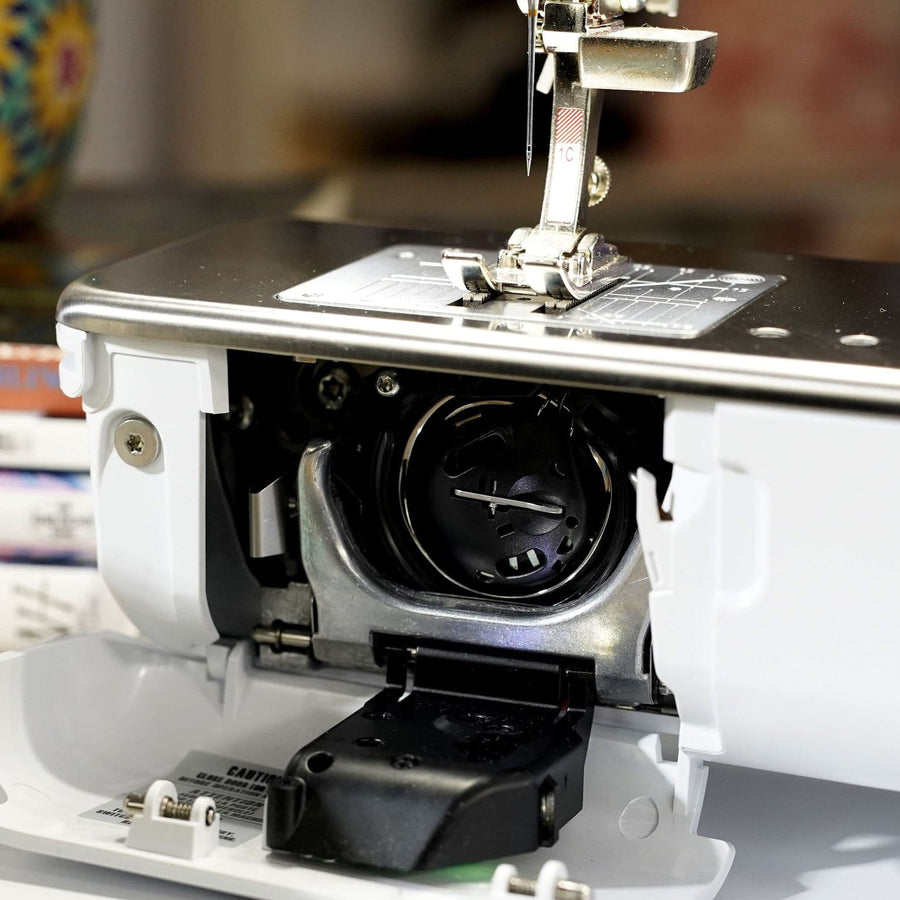 BERNINA Hook System and Jumbo Bobbin