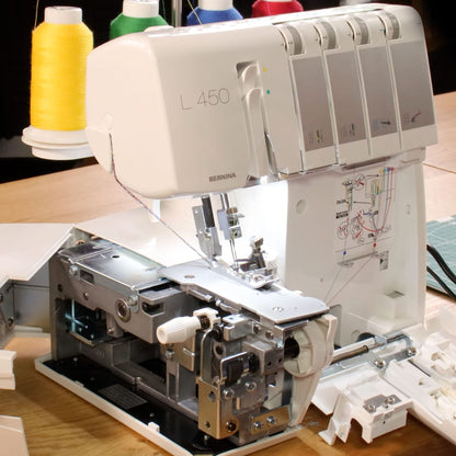 BERNINA L450 Overlocker