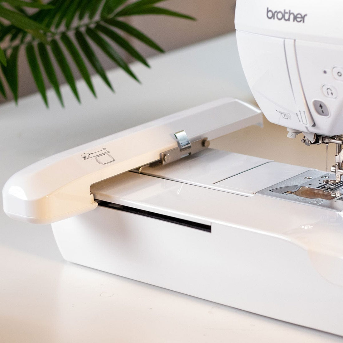 Brother Sewing Machines EX-DISPLAY Brother Innov-is F580 Sewing & Embroidery Machine + Free Pe Design Plus 2 Software  - The Sewing Studio