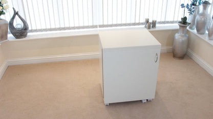 Horn Cub Plus Sewing Cabinet