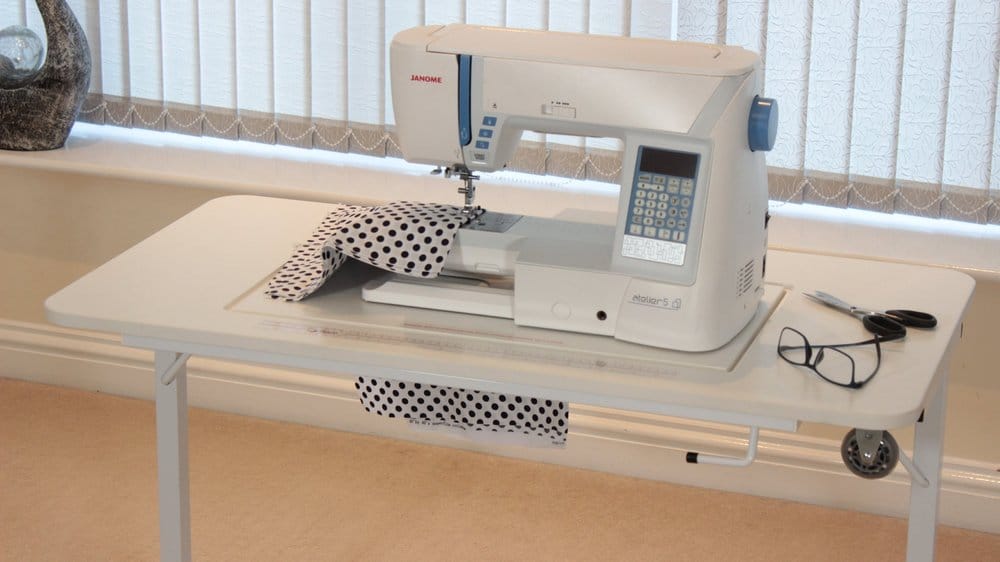 Horn Hide-Away Sewing Table MK2 (White)