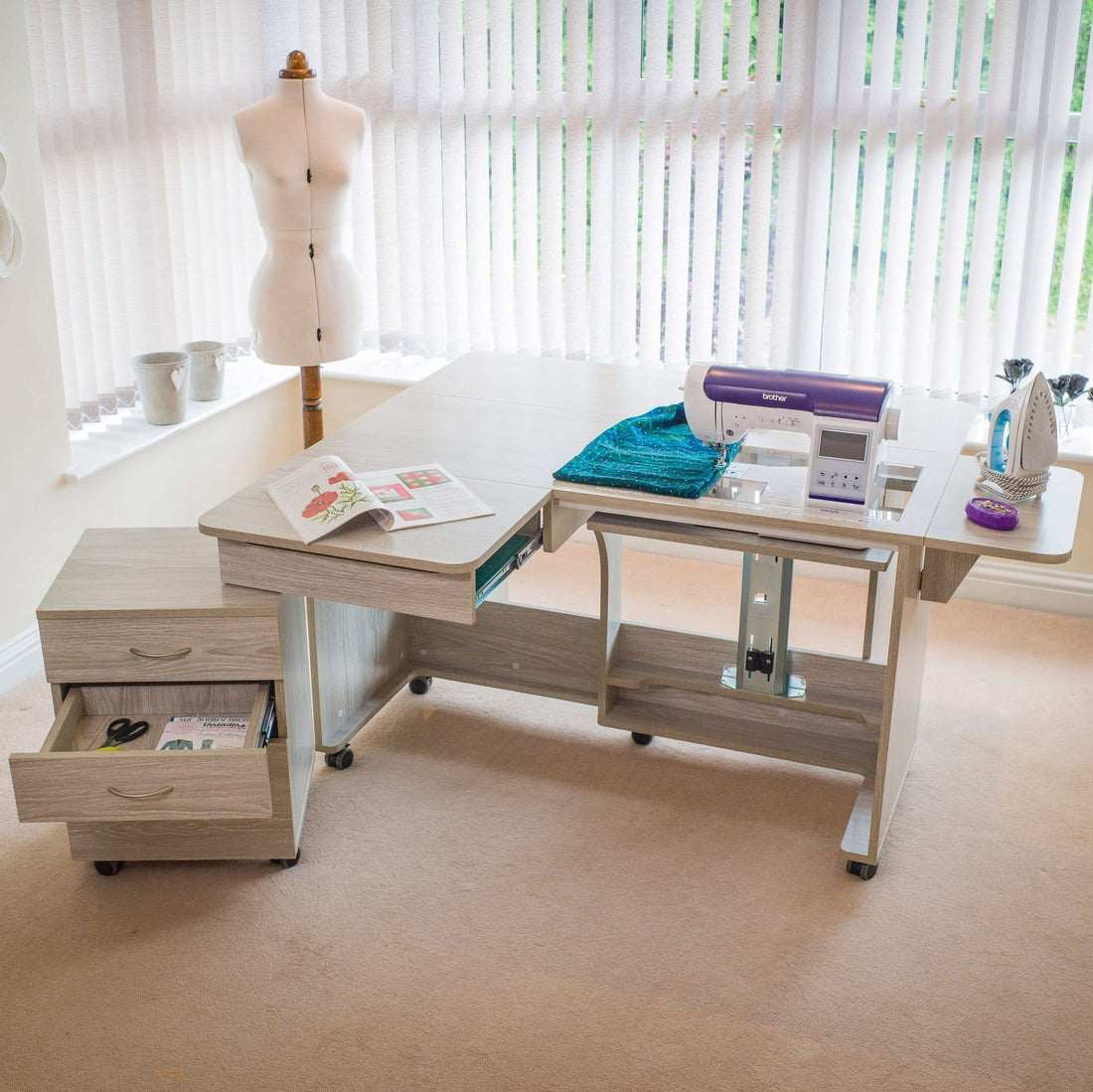 Horn Quilters Delight Mk2 Sewing Cabinet