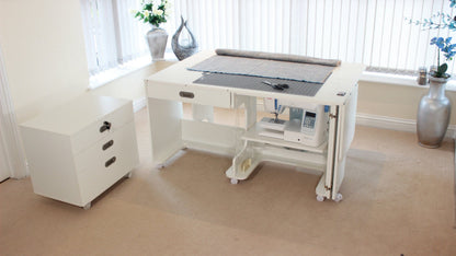 Horn Super Q MK2 Sewing Cabinet