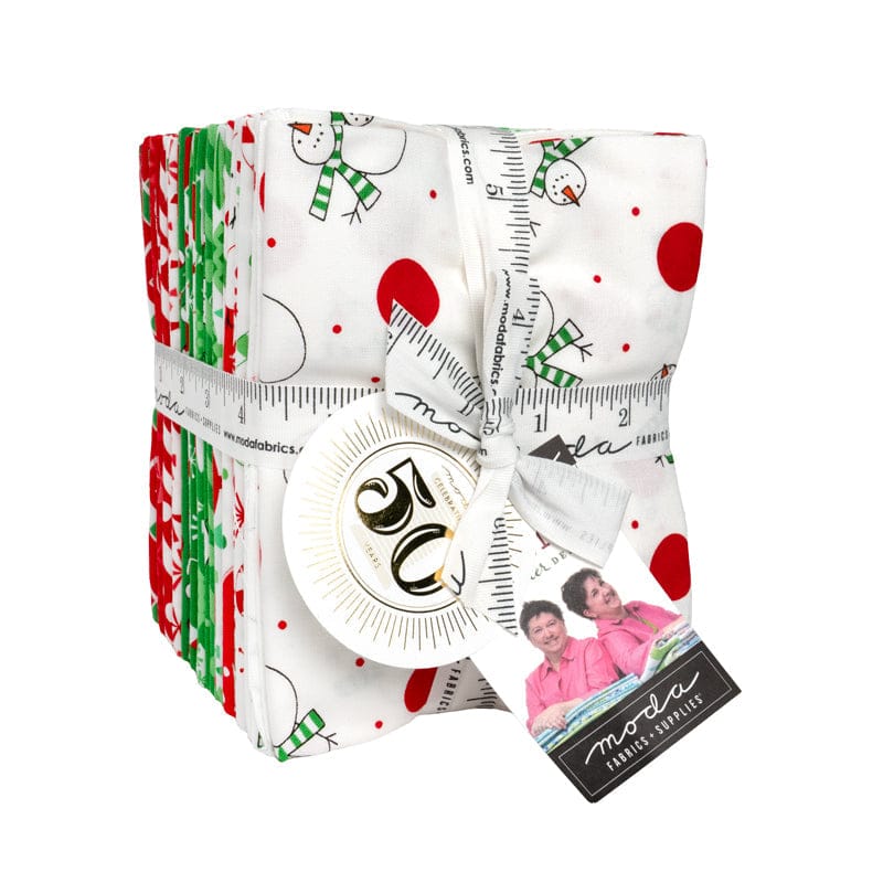 Moda Fabric Pre Cuts Moda Snow Time Fat Quarter Bundle 25 Pieces  - The Sewing Studio