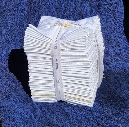 Moda Fabric Pre Cuts TrendTex Muslin Prints Maple Fat Quarters White 40 Pieces  - The Sewing Studio