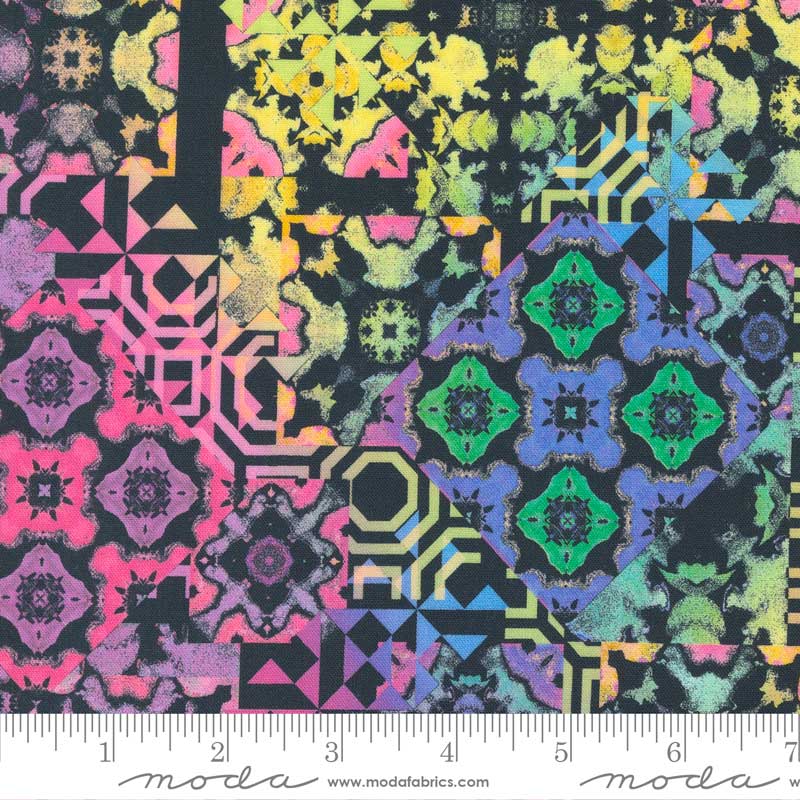 Moda Gradients Auras Kaleidoscopes Onyx 33733-15 Ruler Image