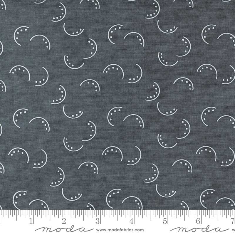 Moda Silhouettes Curves Charcoal 6934-14 Ruler Image