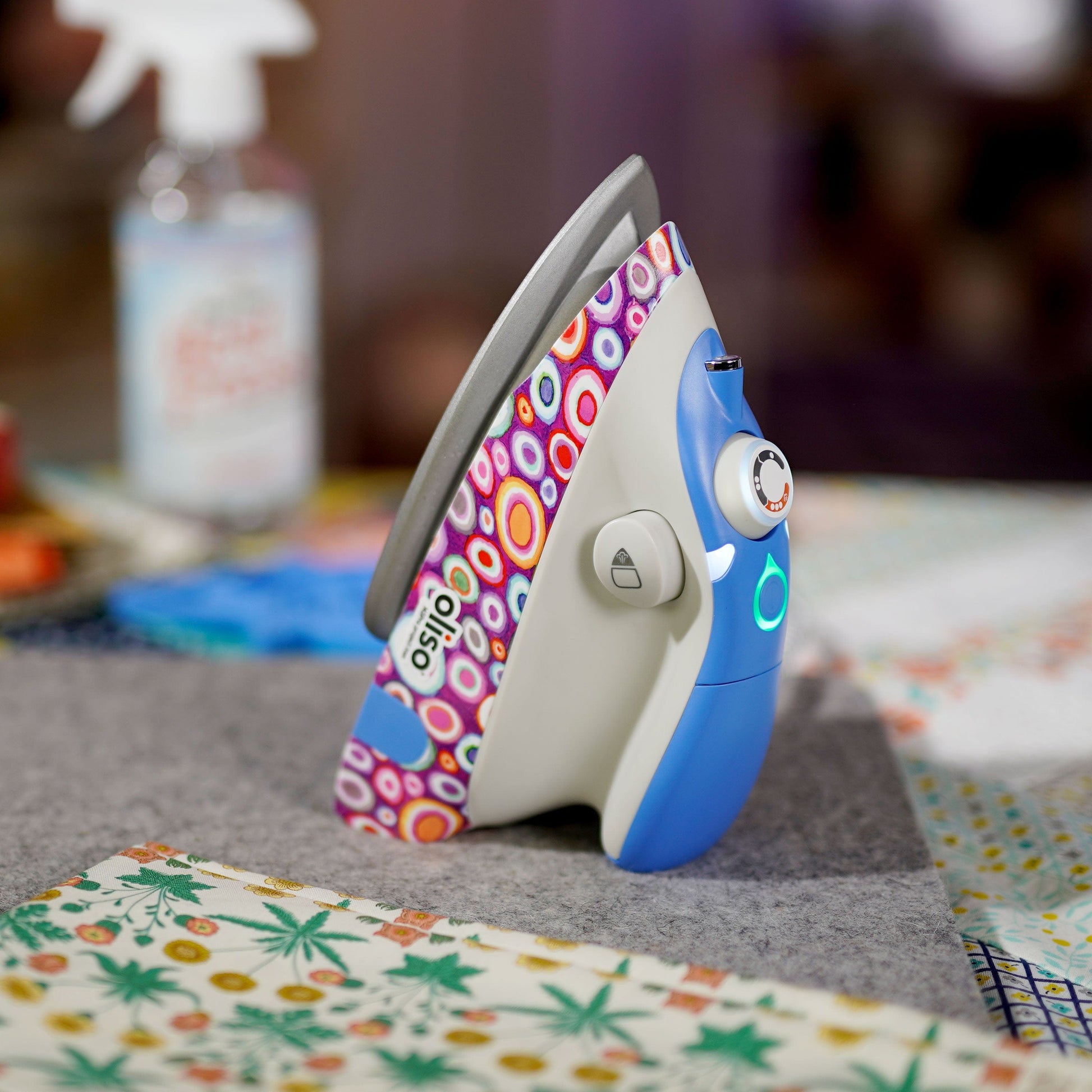 Oliso Irons Oliso Mini Project Iron M3Pro Kaffe Fasett Edition  - The Sewing Studio