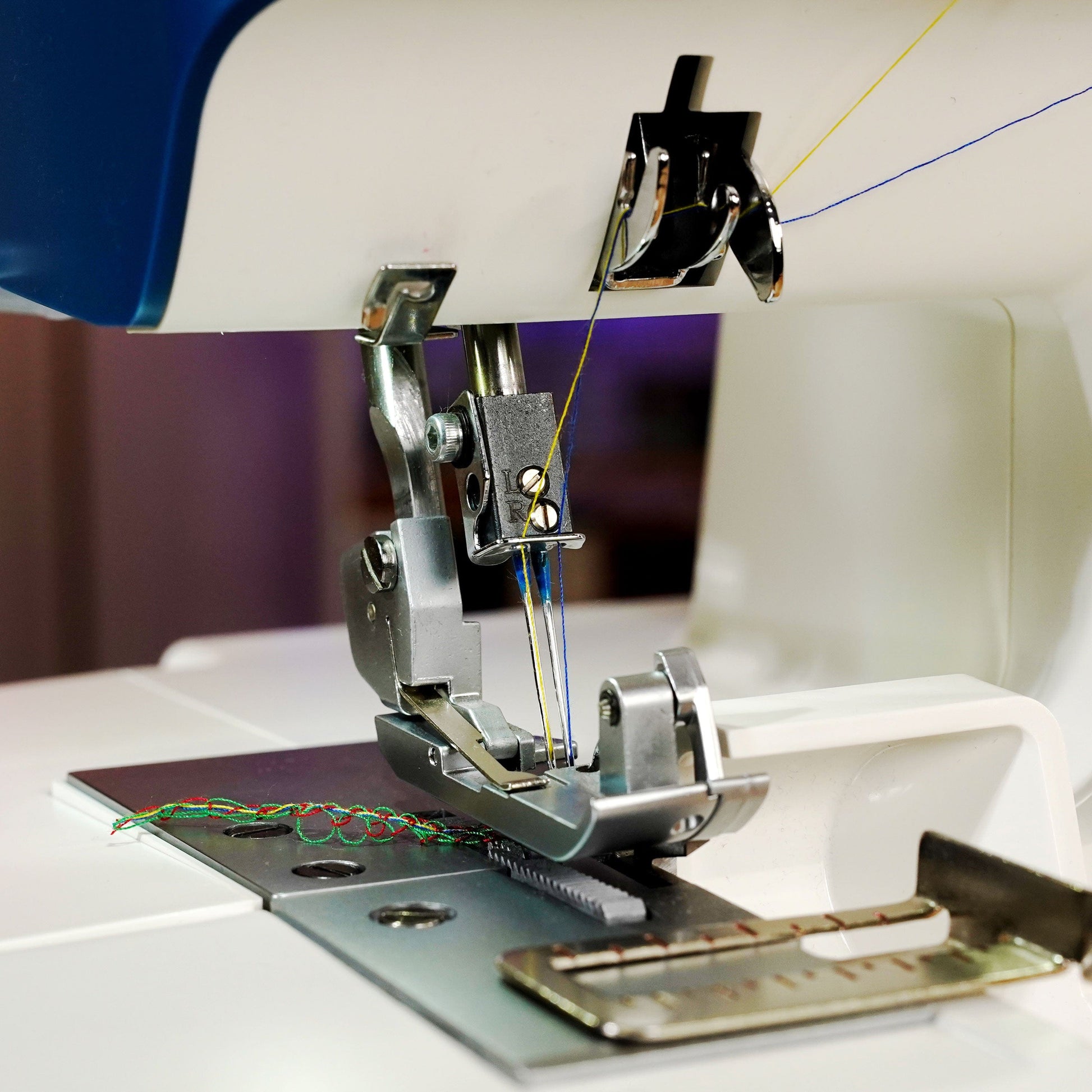 Pfaff Sewing Machines Pfaff Admire 1000 Overlocker  - The Sewing Studio