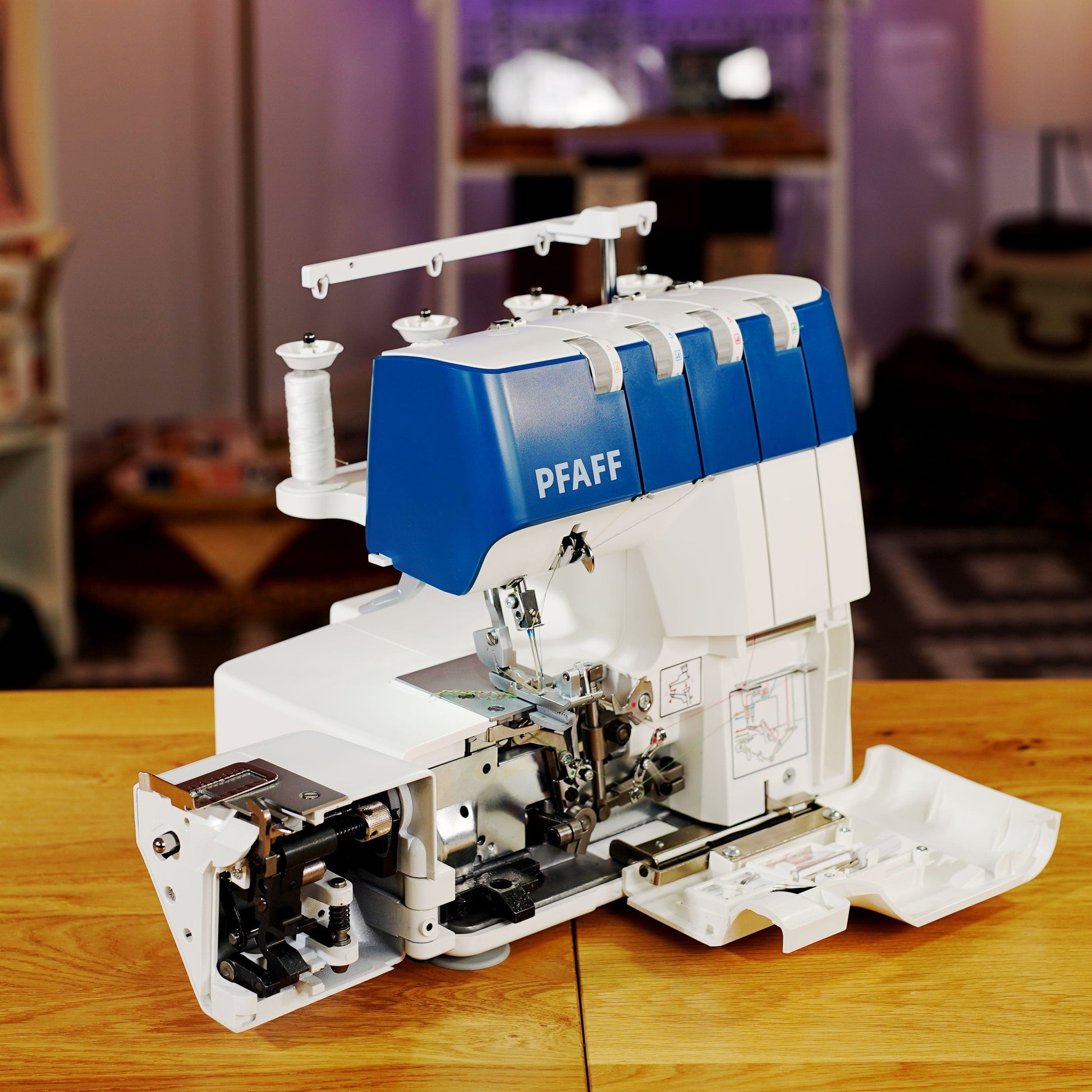 Pfaff Sewing Machines Pfaff Admire 1000 Overlocker  - The Sewing Studio