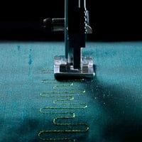 Pfaff Sewing Machines Pfaff Expression 715 Sewing Machine  - The Sewing Studio